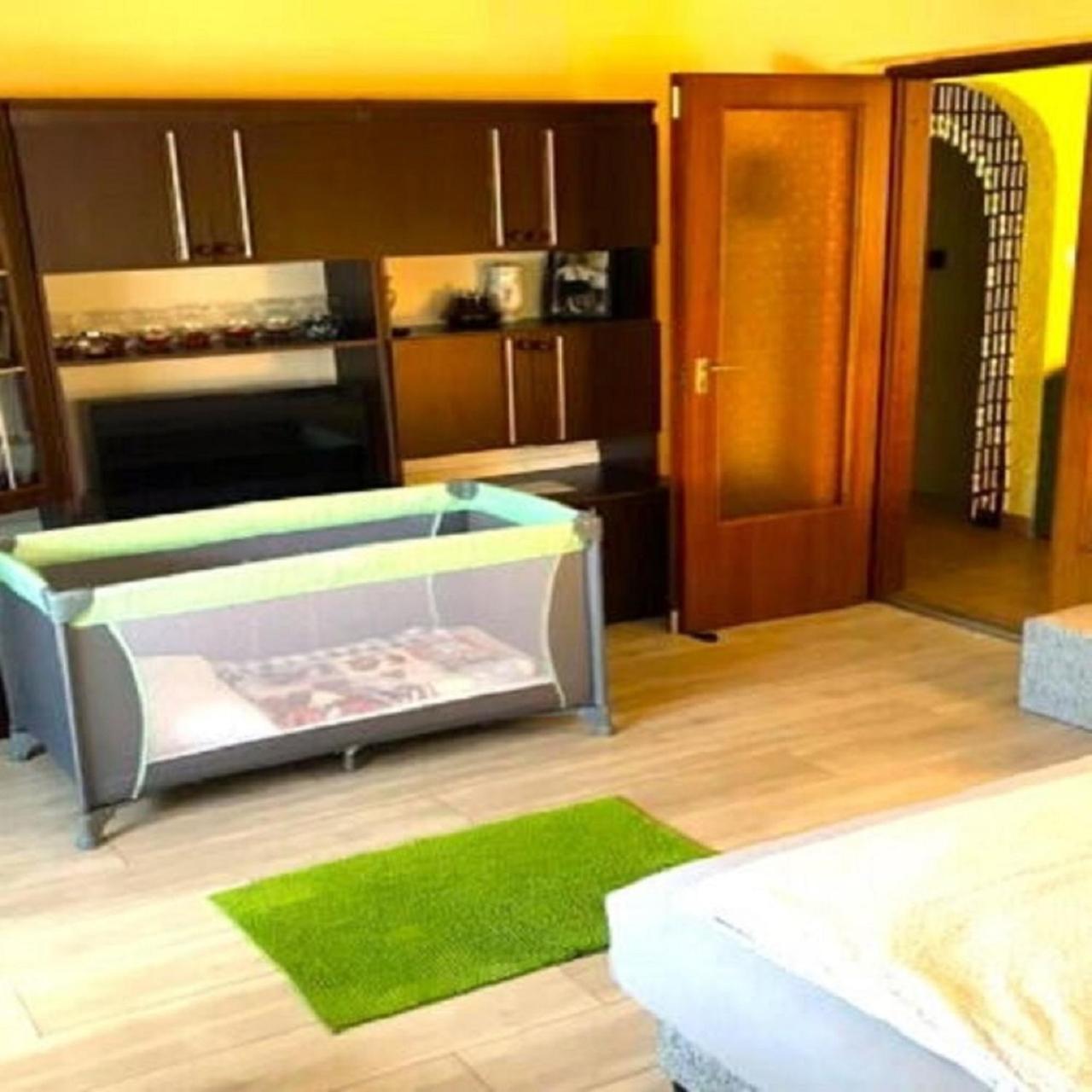 Sziszi Nyaralohaz Apartment Balatonszarszo Luaran gambar
