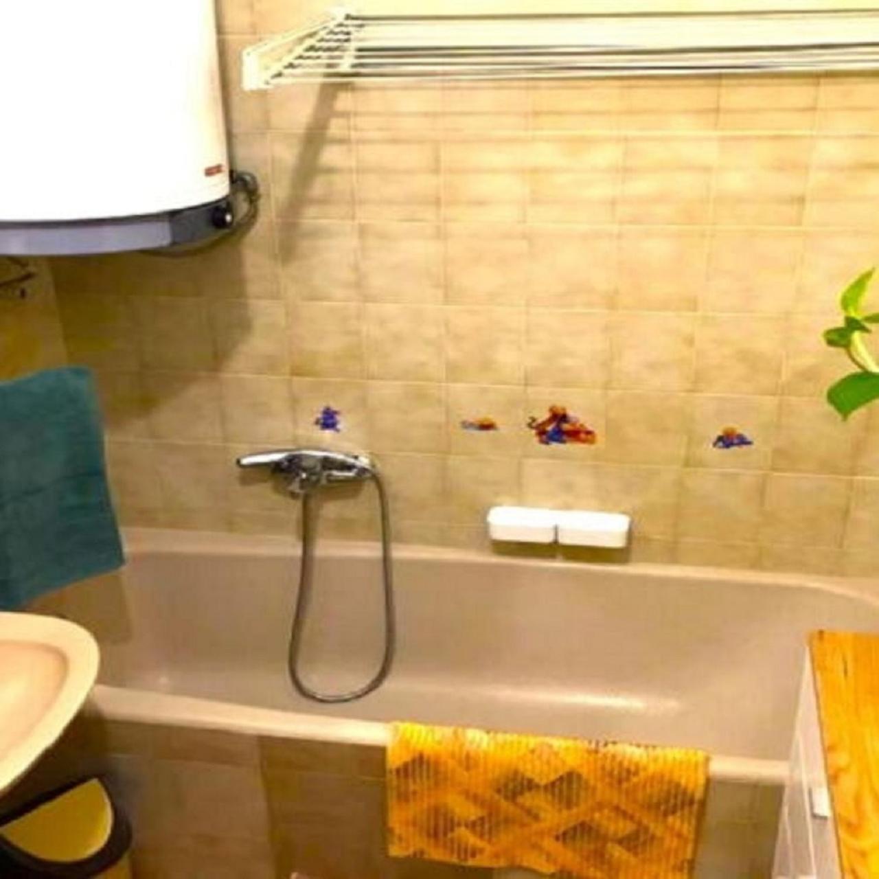 Sziszi Nyaralohaz Apartment Balatonszarszo Luaran gambar
